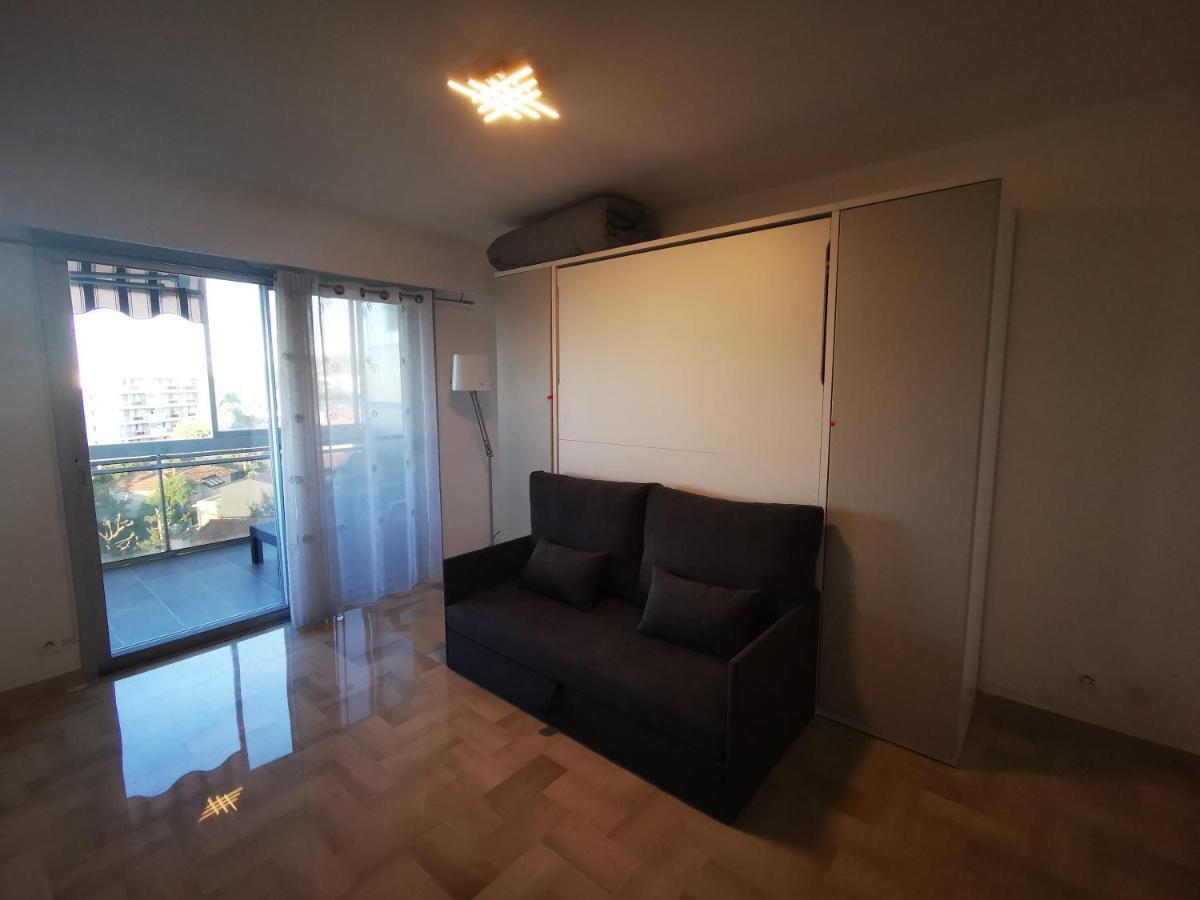Sea Side Oceanides Apartment ฌวง-เลส์-แป็งส์ ภายนอก รูปภาพ